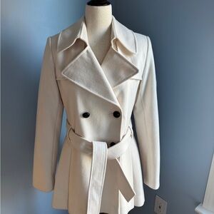 Via Spiga Cream Double-Breasted Trench Coat